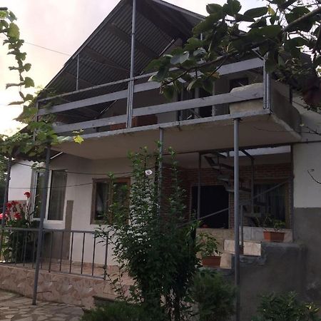Mera Hostel Partskhanaqanevi Екстер'єр фото